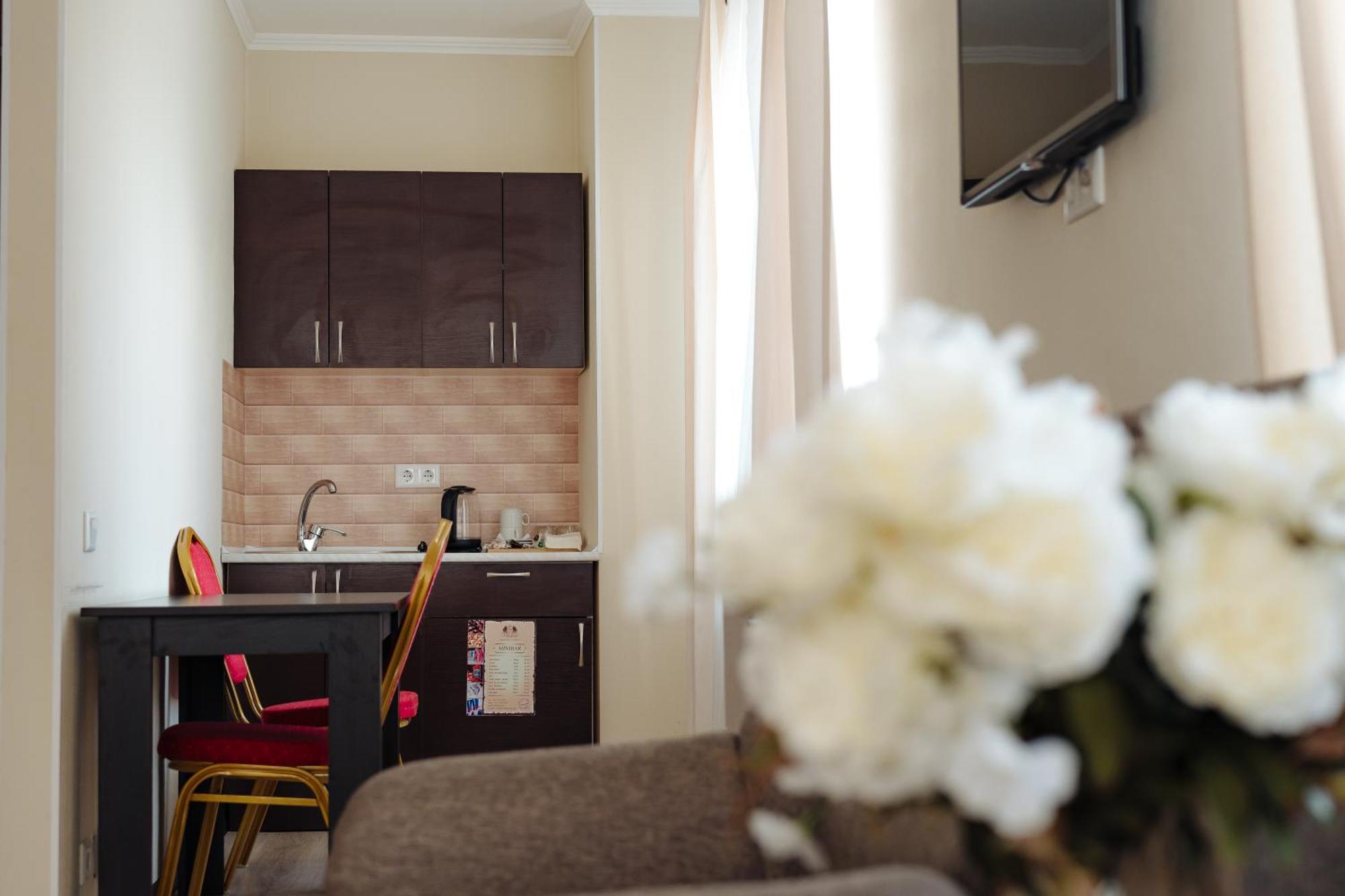 Lolo'S Bliss Hotel Kisinyov Kültér fotó